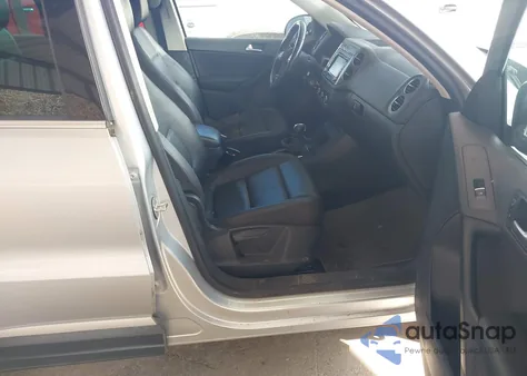 2012 Volkswagen Tiguan Se z USA, uszkodzony, nr VIN WVGAV7AX9CW545265